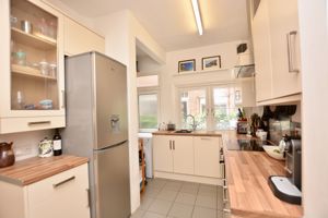 Kitchen- click for photo gallery